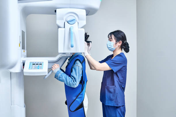 Best Emergency Gum Treatment in Laurel Hollow, NY